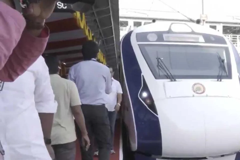 Telengana gets Vande Bharat Express today, Preparations already begun