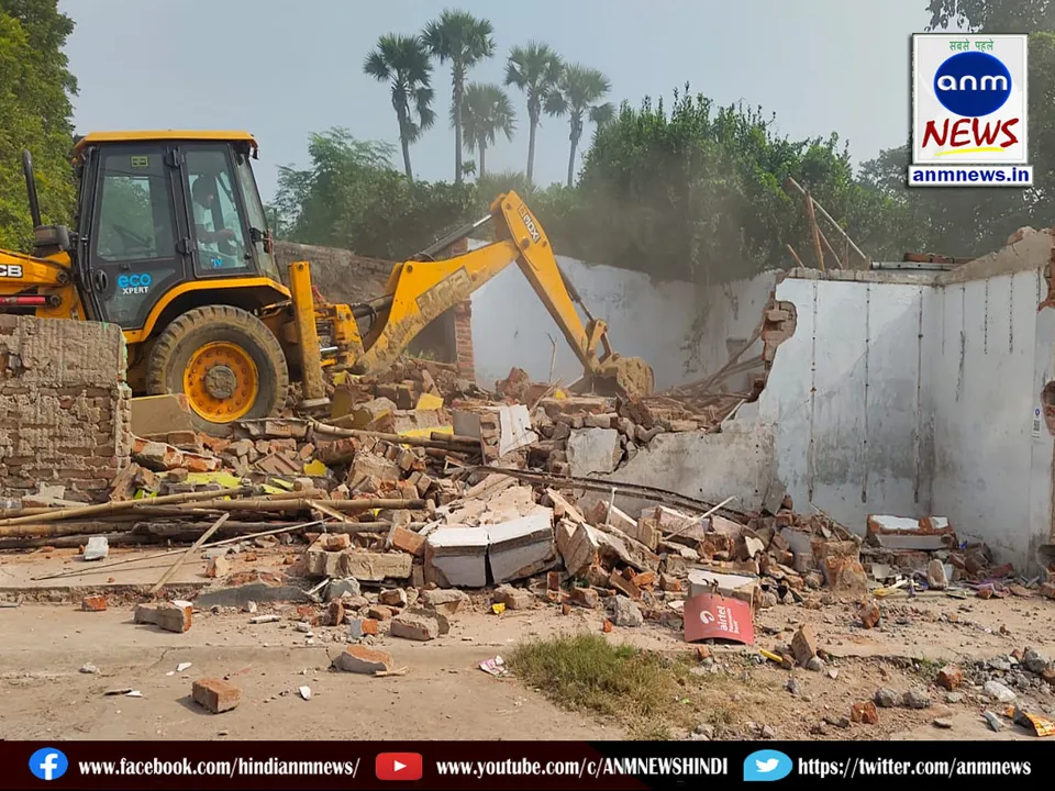 illegally constructed shops