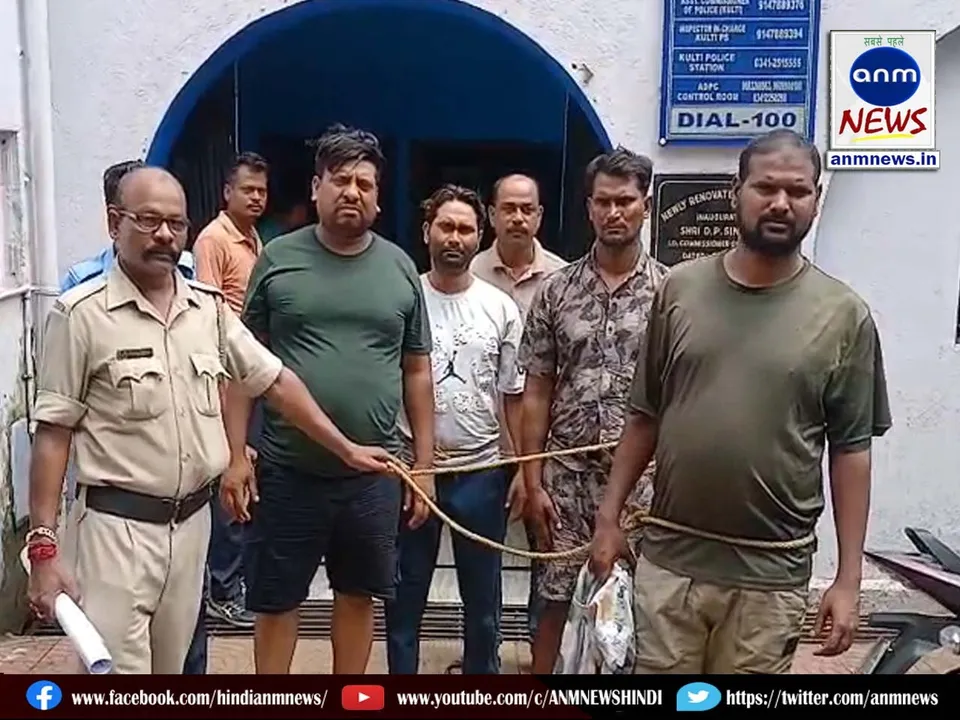 Robbers disguised as sadhus