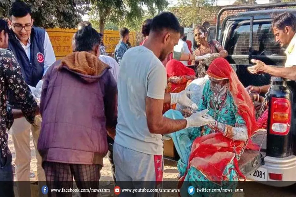बरात निकलने से पहले पांच सिलेंडर में ब्लास्ट, चार की मौत 60 लोग झुलसे