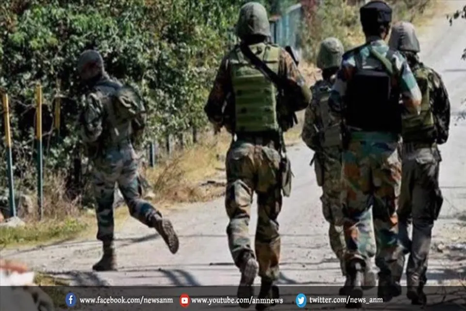 बांदीपोरा में सुरक्षाबलों ने तीन आतंकी मददगारों को किया गिरफ्तार