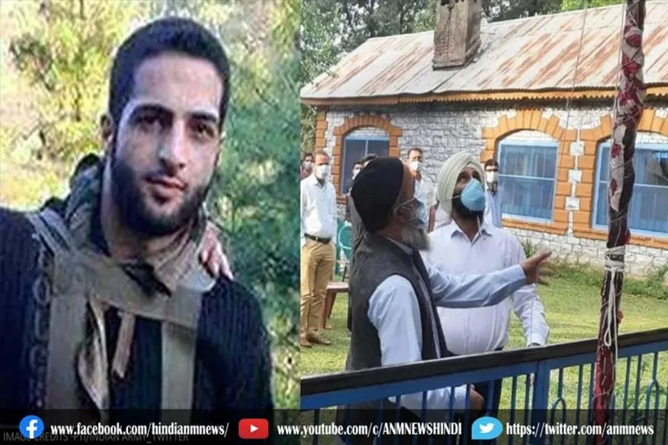 बुरहान वानी के पिता ने 75वें स्वतंत्रता दिवस पर पुलवामा में फहराया तिरंगा