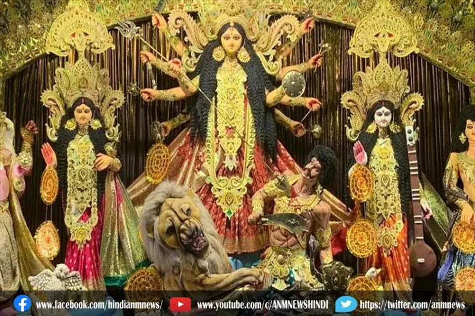 उत्तरी कोलकाता में दुर्गा पूजा की तैयारियां
