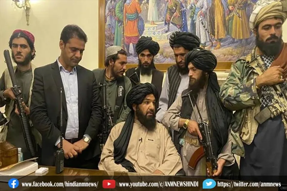 राष्ट्रपति भवन पर तालिबानी झंडा