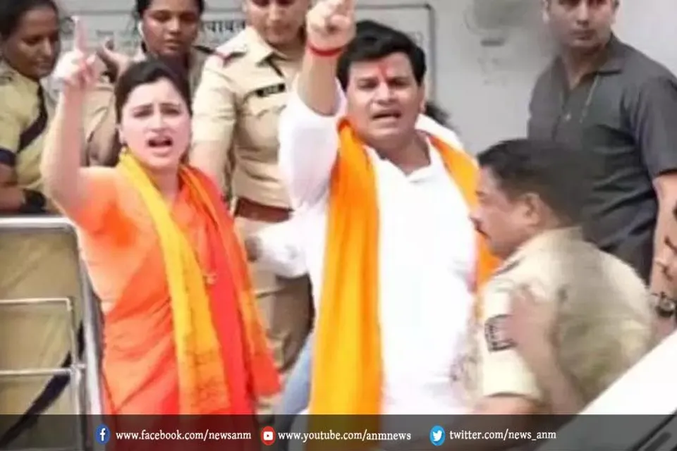 हनुमान चालीसा पर महाभारत