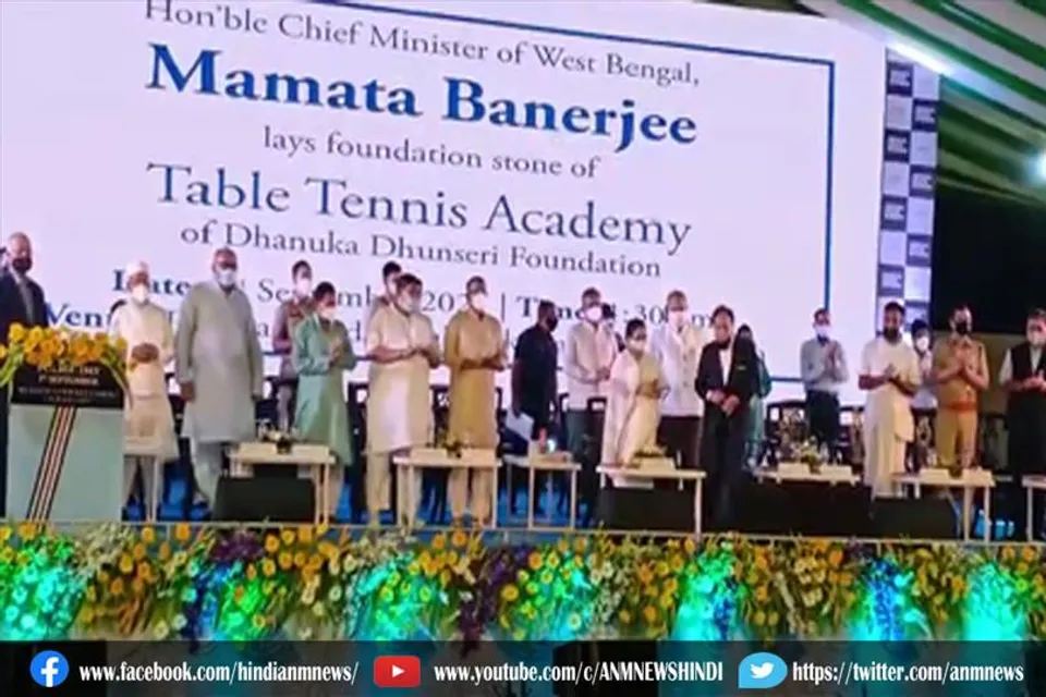 ममता बनर्जी ने 400 करोड़ के पॉलीफिल्म का किया शिलान्यास