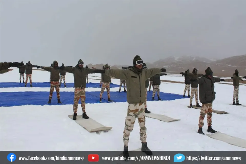 ITBP के जवानों ने लद्दाख में 18,000 फीट की ऊंचाई पर किया योग