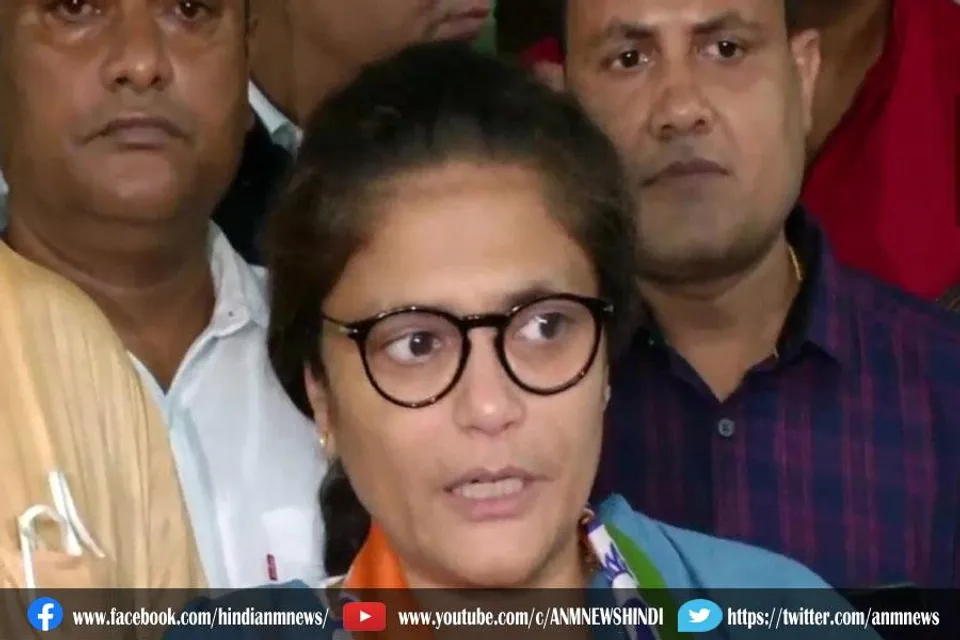 सुष्मिता देव ने अपना नामांकन दाखिल कर दिया