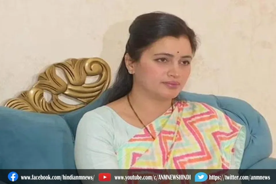सांसद नवनीत राणा के पिता को झटका