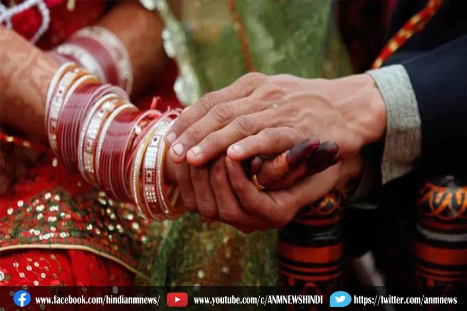 अजब प्रेम की गजब कहानी: शादी के 17 दिन बाद प्रेमी को सौंपी अपनी पत्नी