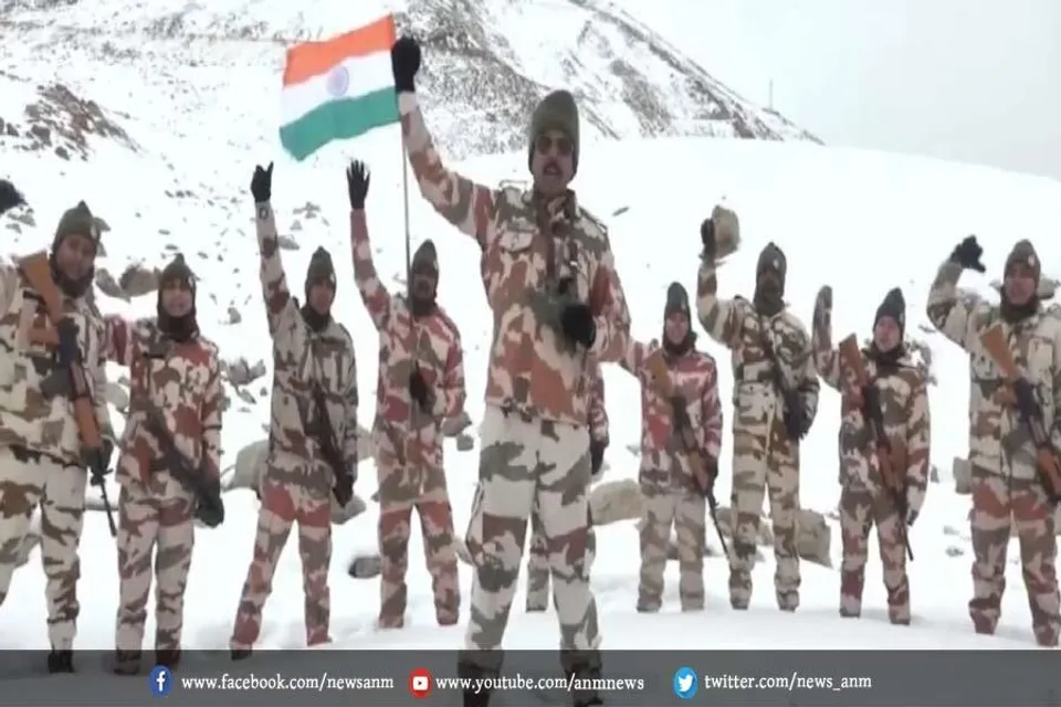 हिम वीर किस तरह करते है भारी बर्फ के बीच ट्रेनिंग : देखिए वीडियो