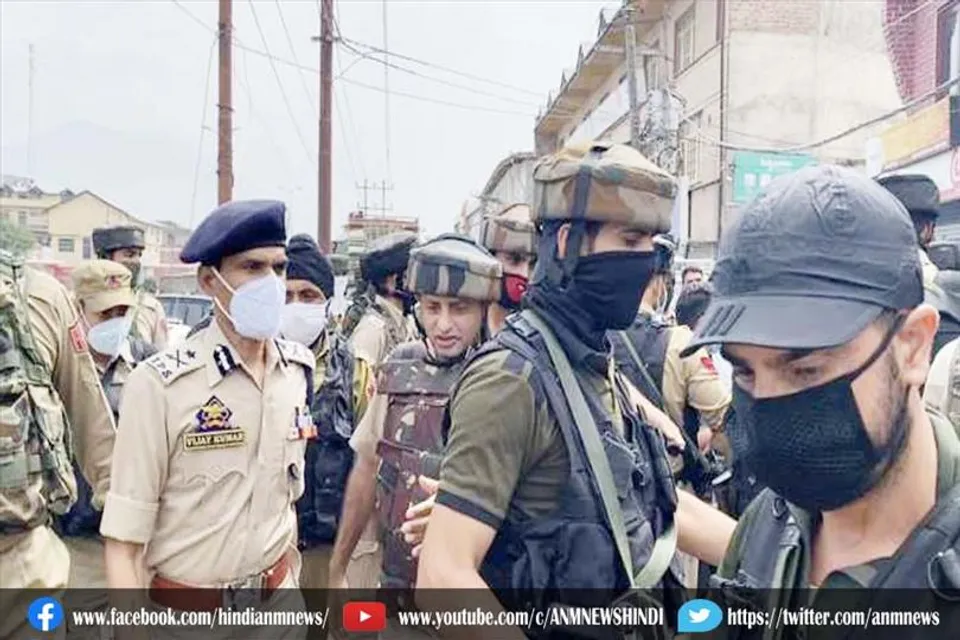 आतंकी हमले में एक पुलिसकर्मी घायल