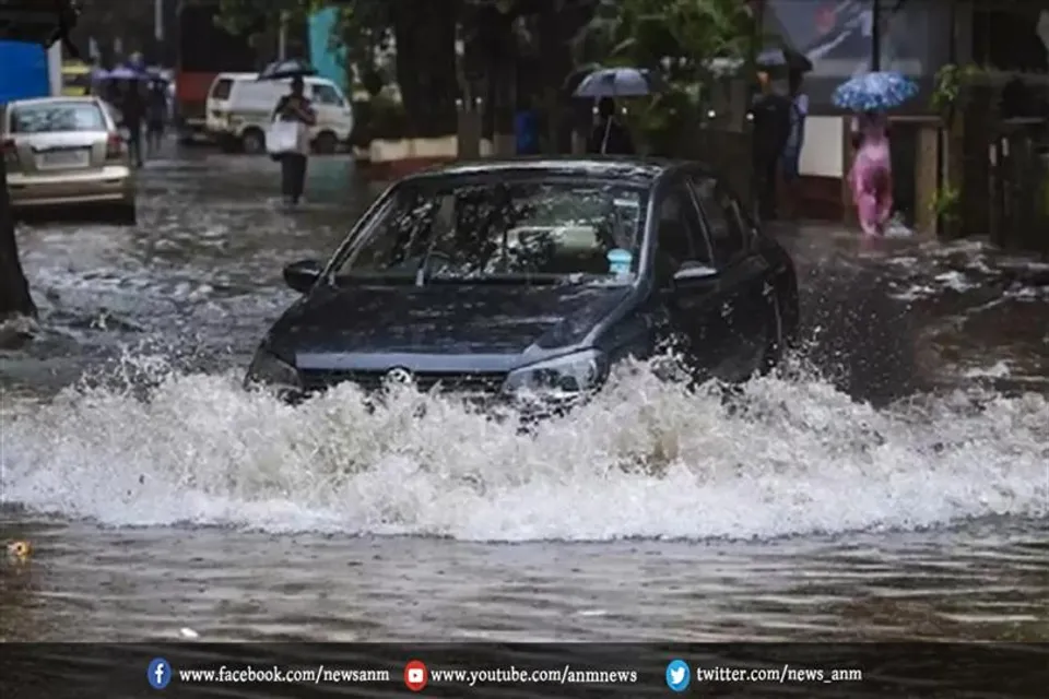 महाराष्ट्र के ठाणे में बारिश का कहर