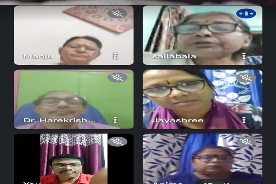 ज्ञान,अनुभूति, सामर्थ्य तथा कलात्मक दक्षता :  अनुवाद कार्य को प्रभावी बनाते हैं।