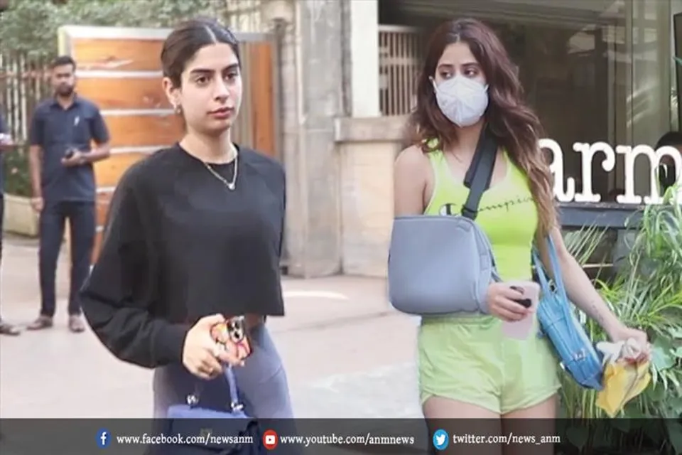 इन सेलिब्रिटी बहनो के किलर लुक के क्या ही कहने