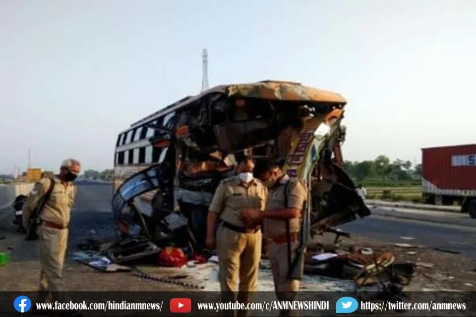 यूपी के बाराबंकी में भीषण सड़क हादसा, 18 लोगों की मौत