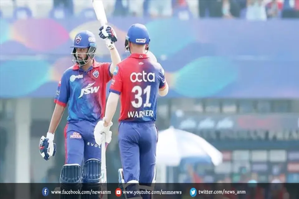 KKR vs DC: दिल्ली कैपिटल्स को पहला झटका