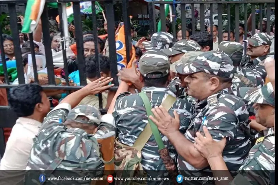 केंद्रीय एजेंसियों के खिलाफ 'टीएमसी समर्थकों' का प्रदर्शन