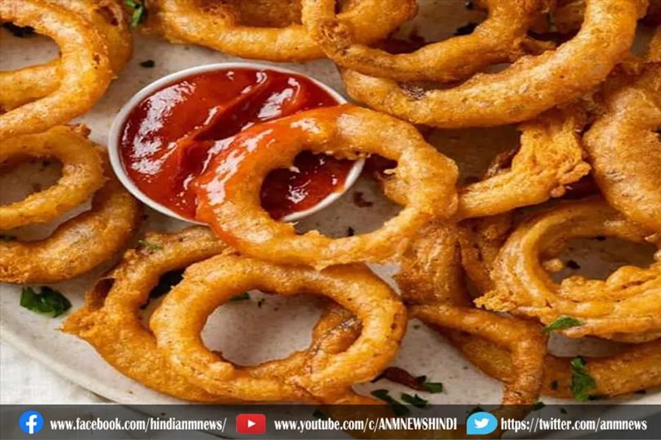 बनाएं फ्राइड अनियन रिंग्स रेसिपी