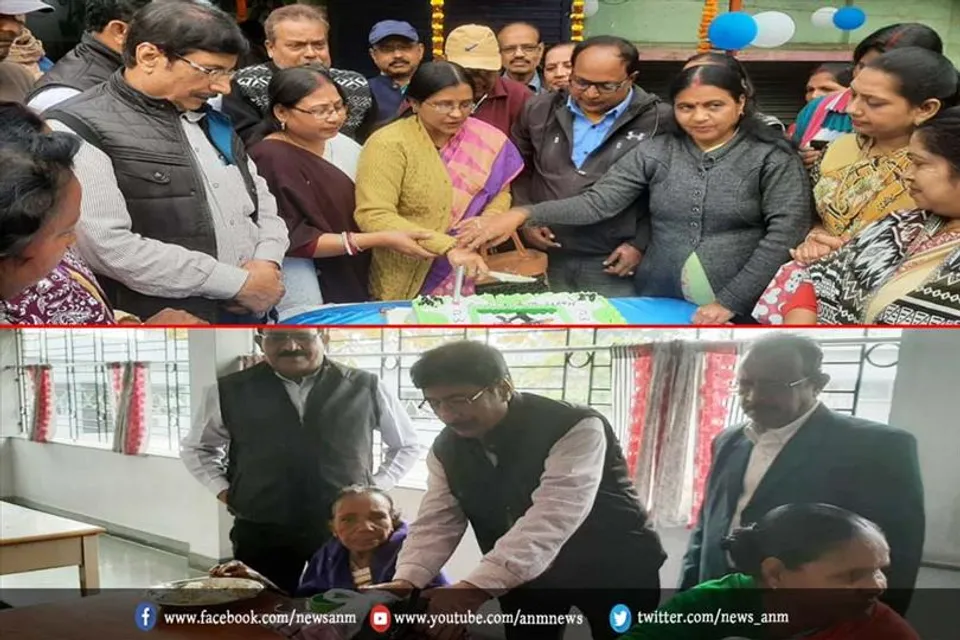 तृणमूल के स्थापना दिवस पर कुष्ट रोगियों में फल-वस्त्र का वितरण