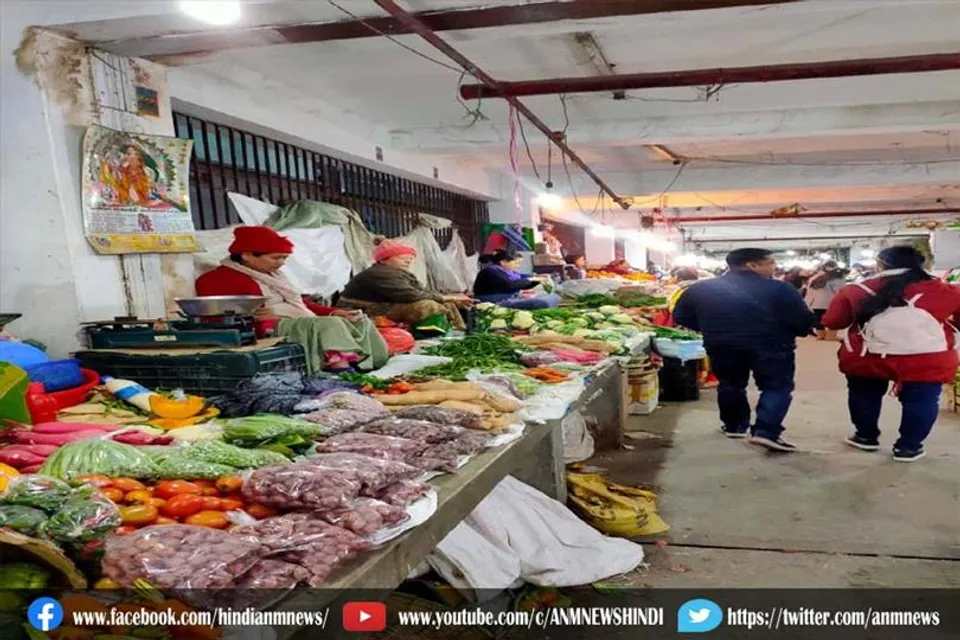 लाल बाजार शॉपिंग कॉम्प्लेक्स में उपज बेचने के लिए मिल गई जगह