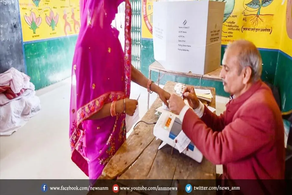 चंदौली में सबसे ज्यादा 99.01 फीसदी मतदान दर्ज हुए