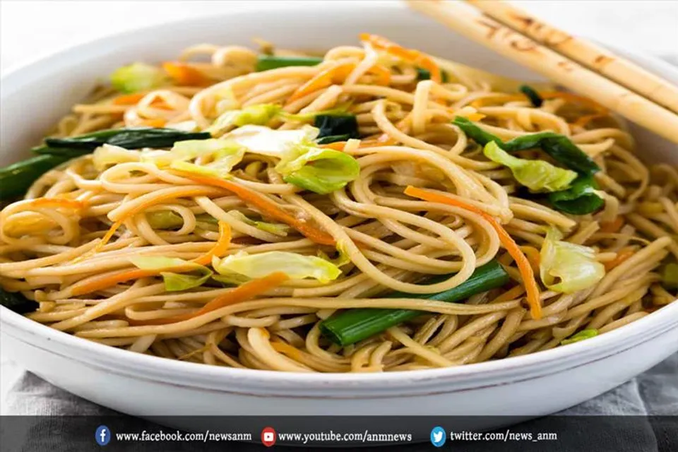 घर बैठे बनाए टेस्टी चाउमीन