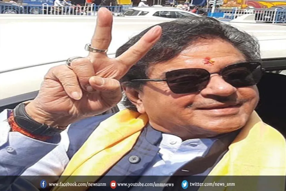 आसनसोल: छठ से पहले लगे शत्रुघ्न सिन्हा के लापता होने के पोस्टर