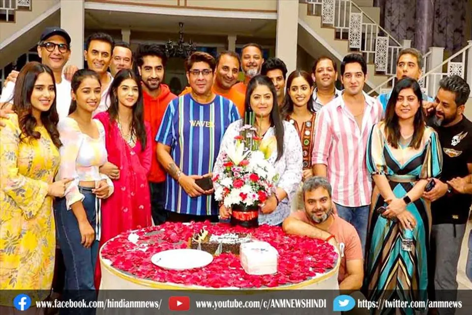सेट पर प्रगति मेहरा का सेलिब्रेट किया गया जन्मदिन