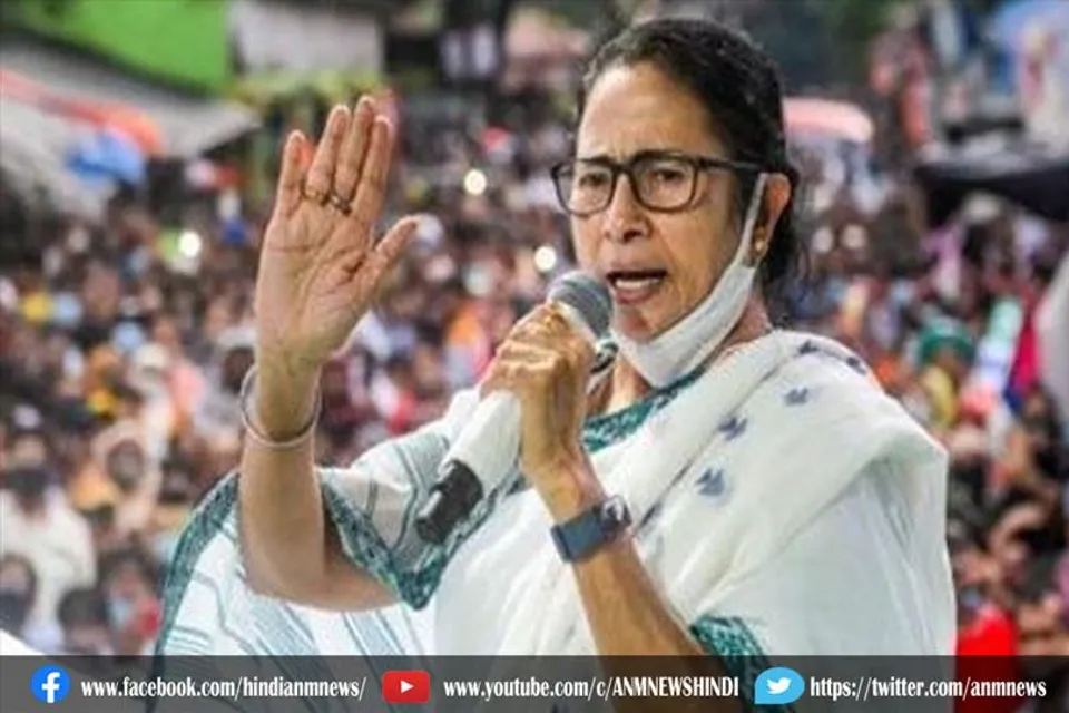 कोलकाता में ईंधन की बढ़ती कीमतों के खिलाफ तृणमूल का प्रदर्शन