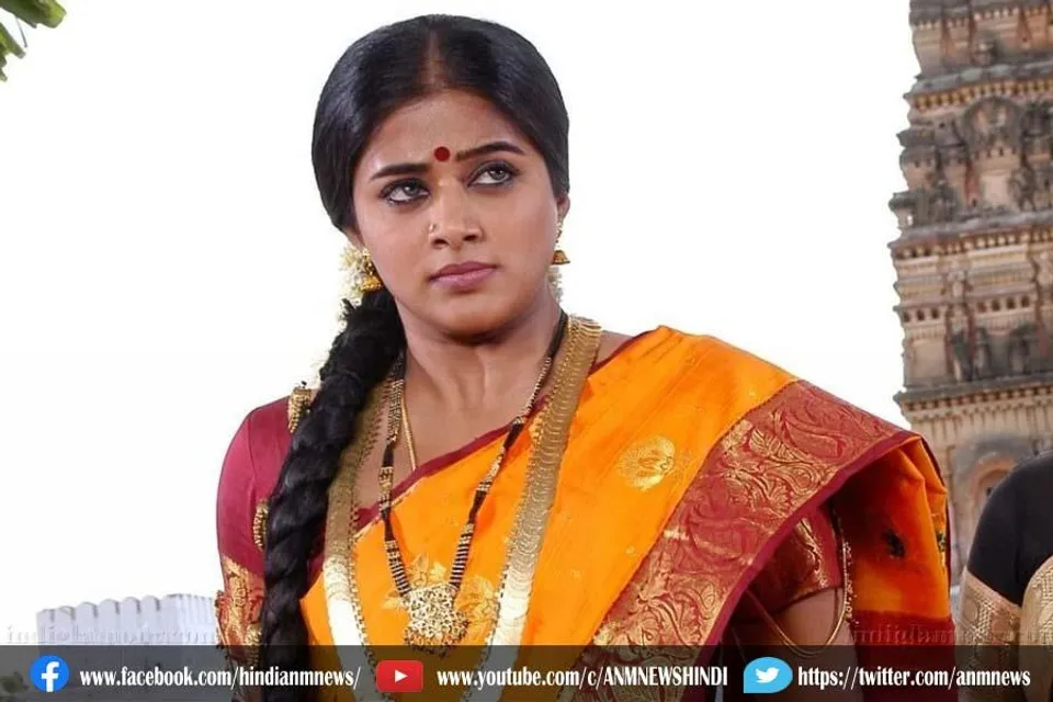 एक्ट्रेस प्रियामणि भड़की बॉलीवुड के लोगों पर