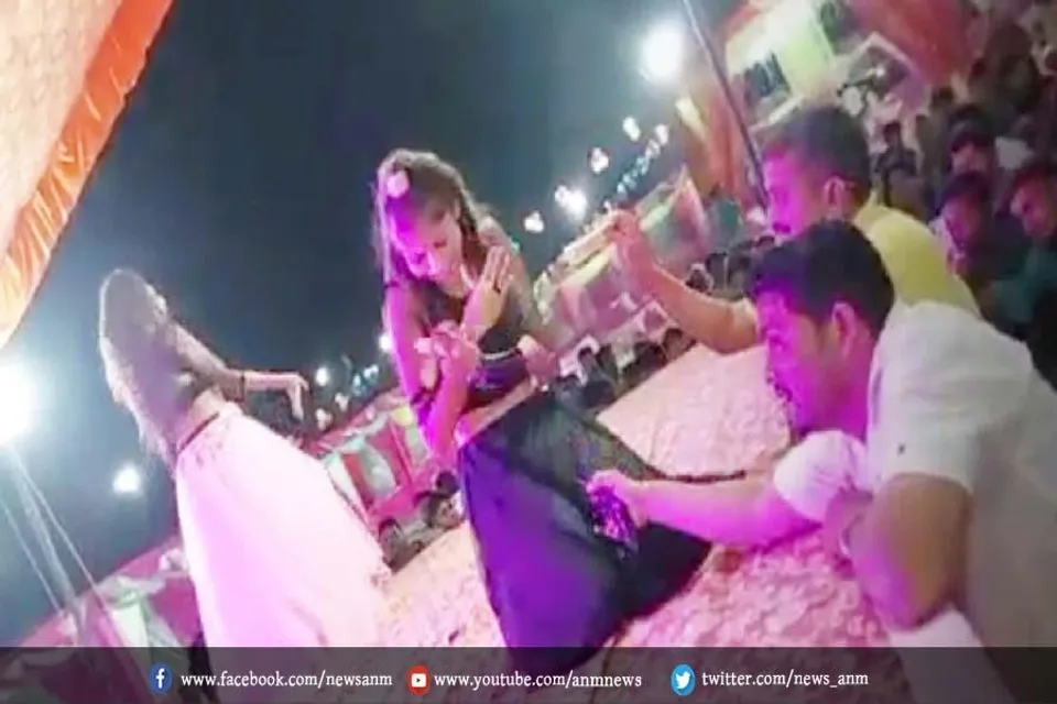 जानिए ऑर्केस्ट्रा में कैसे आई अश्लीलता