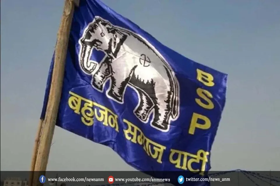 टिकट न मिलने पर बागी हुए सपा विधायक रिजवान हाथी पर सवार