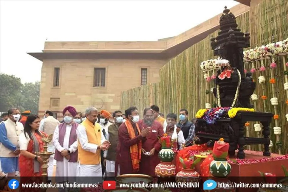 कनाडा से भारत आई 100 साल पहले चोरी हुई मां अन्नपूर्णा की मूर्ति