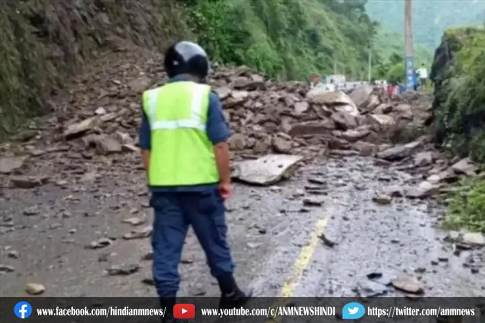 नेपाल में भूस्खलन, 6 की मौत, 2 लापता