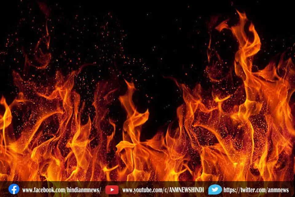 शराब ठेका में लगा दी आग