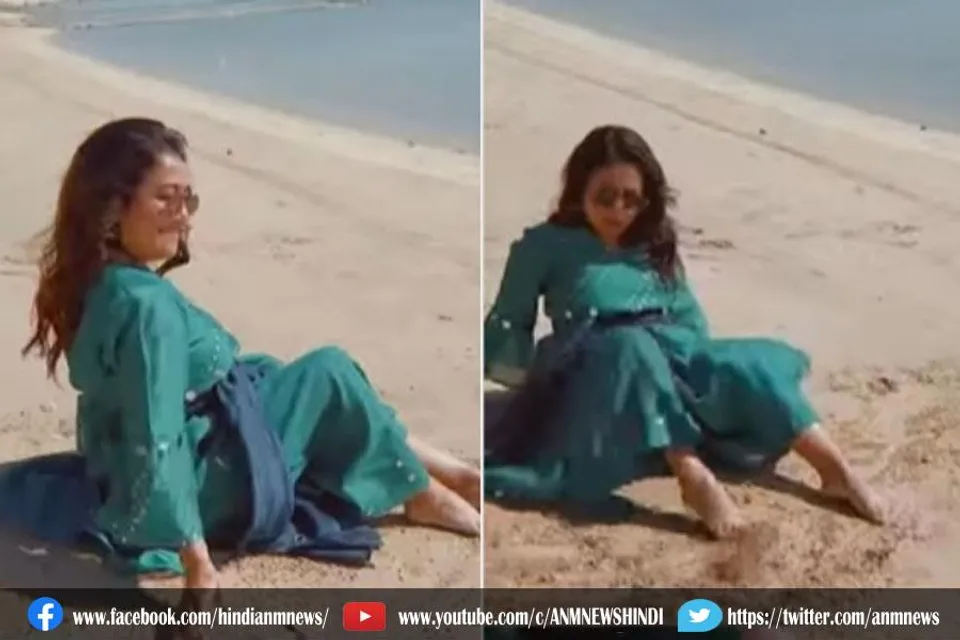 नेहा कक्कड़ ने पुष्पा के गाने पर रेत में बैठकर किया डांस