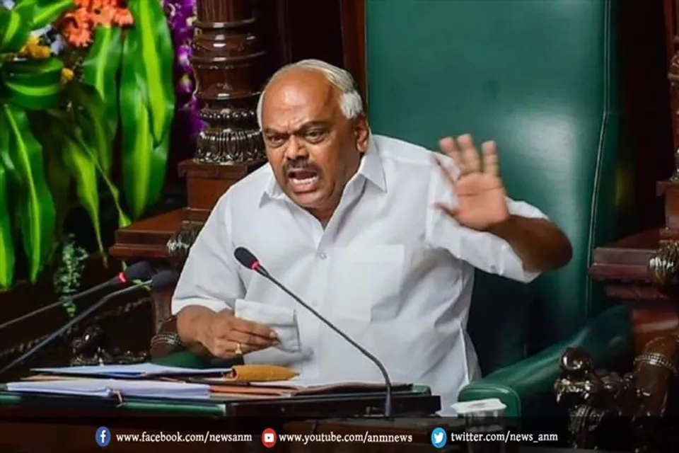 महिलाओं को लेकर शर्मनाक बयान दिया उसे लेकर बवाल जारी