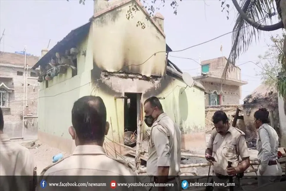 बीरभूम पुलिस की नाकामी: क्या जिला पुलिस कप्तान की जानकारी के बिना जूनियर अधिकारी कार्रवाई कर सकते हैं?