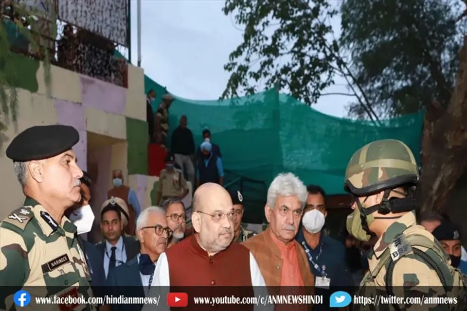 केंद्रीय गृह मंत्री और मनोज सिन्हा ने हटाई बुलेट प्रूफ ग्लास शील्ड