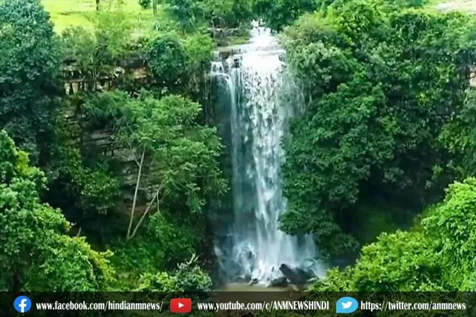 ट्रेकिंग के लिए मशहूर है ये जलप्रपात