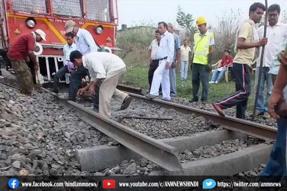 धनबाद में रेलवे ट्रैक पर ब्लास्ट