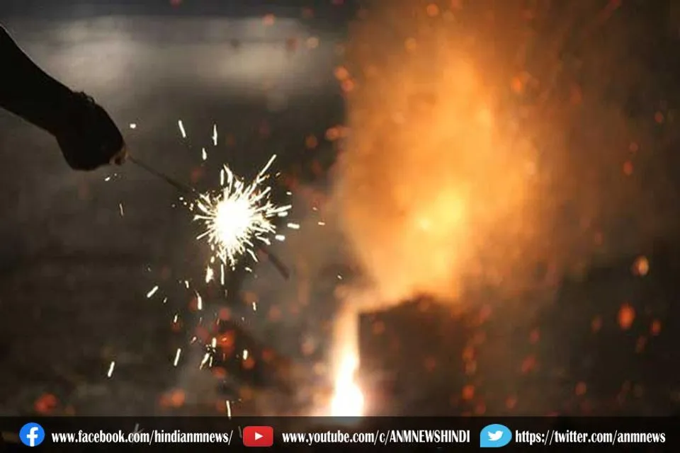 बंगाल: 6 लाख से अधिक मूल्य की आतिशबाजी जब्त, 7 गिरफ्तार