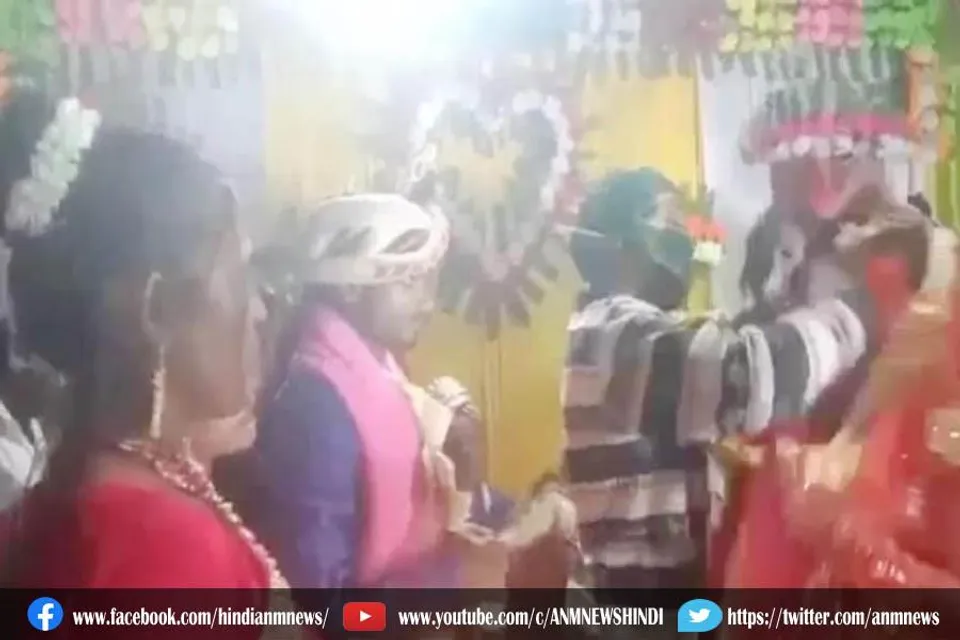 स्‍टेज पर चढ़कर प्रेमी ने दुल्‍हन की भरी मांग, देखते रह गया दूल्हा