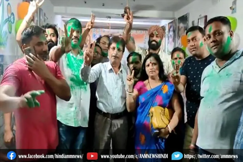 पश्चिम बर्दवान तृणमूल जिला अध्यक्ष बनें बिधान, समर्थकों ने खूब उड़ाए अबीर