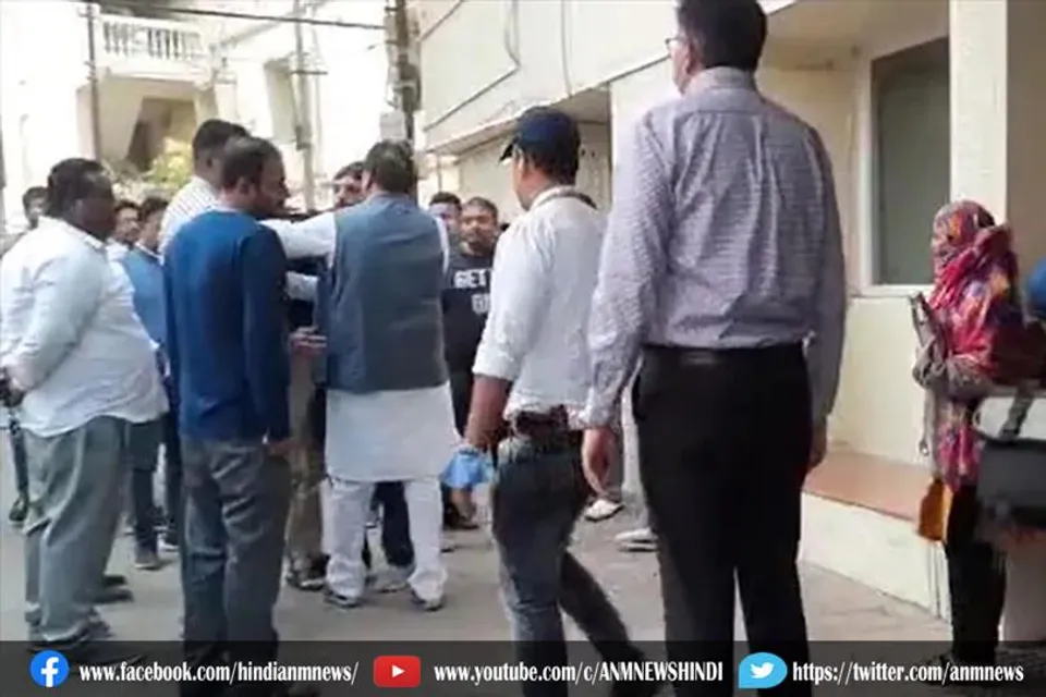 कांग्रेस विधायक के बेटे ने कनपटी पर गोली मारकर की खुदकुशी