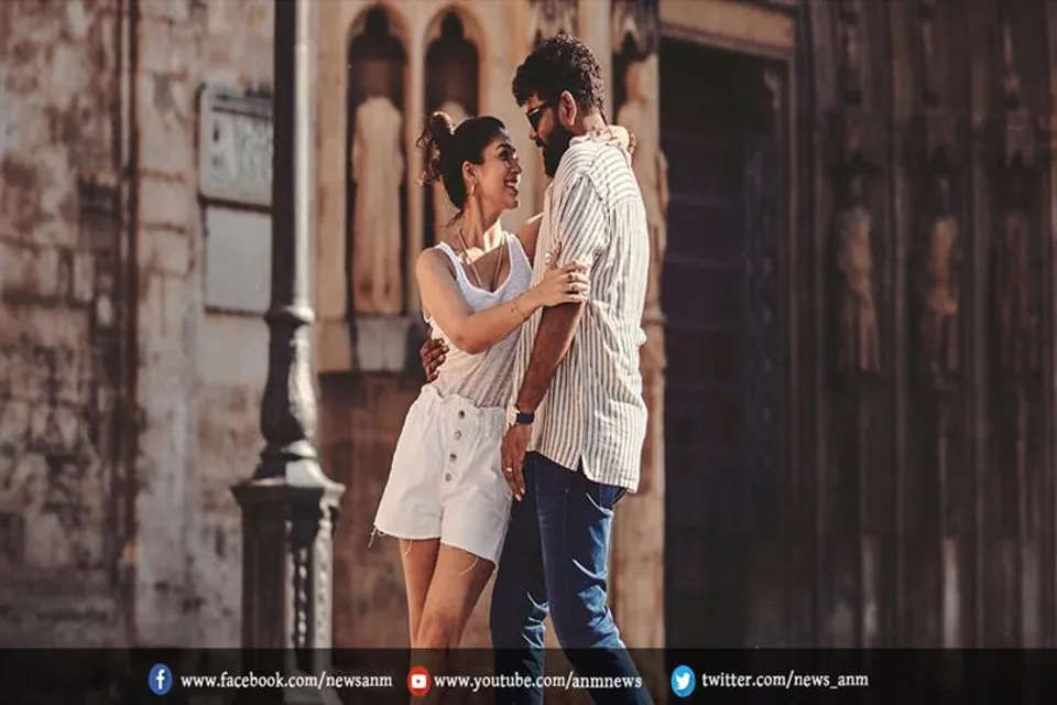 इन कपल के रोमांटिक फोटोज हुए वायरल