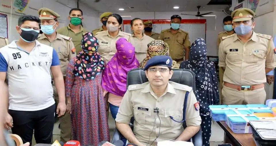 न्यूड वीडियो बनाकर लोगों को ब्लैकमेल करने वाले गैंग का पर्दाफाश