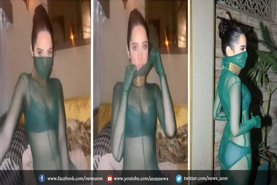 चेहरे पर नकाब लगाए पारदर्शी ड्रेस में नजर आईं उर्फी