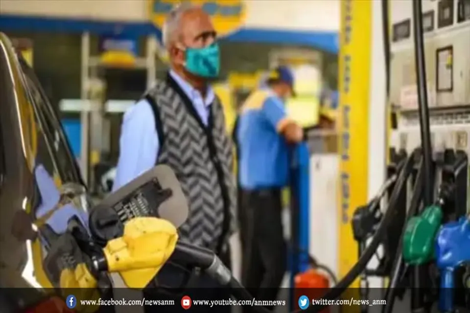 सस्‍ता हो गया पेट्रोल-डीजल